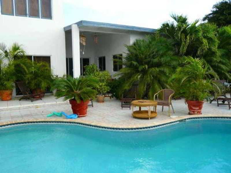 Aruba Harmony Apartments, Pool