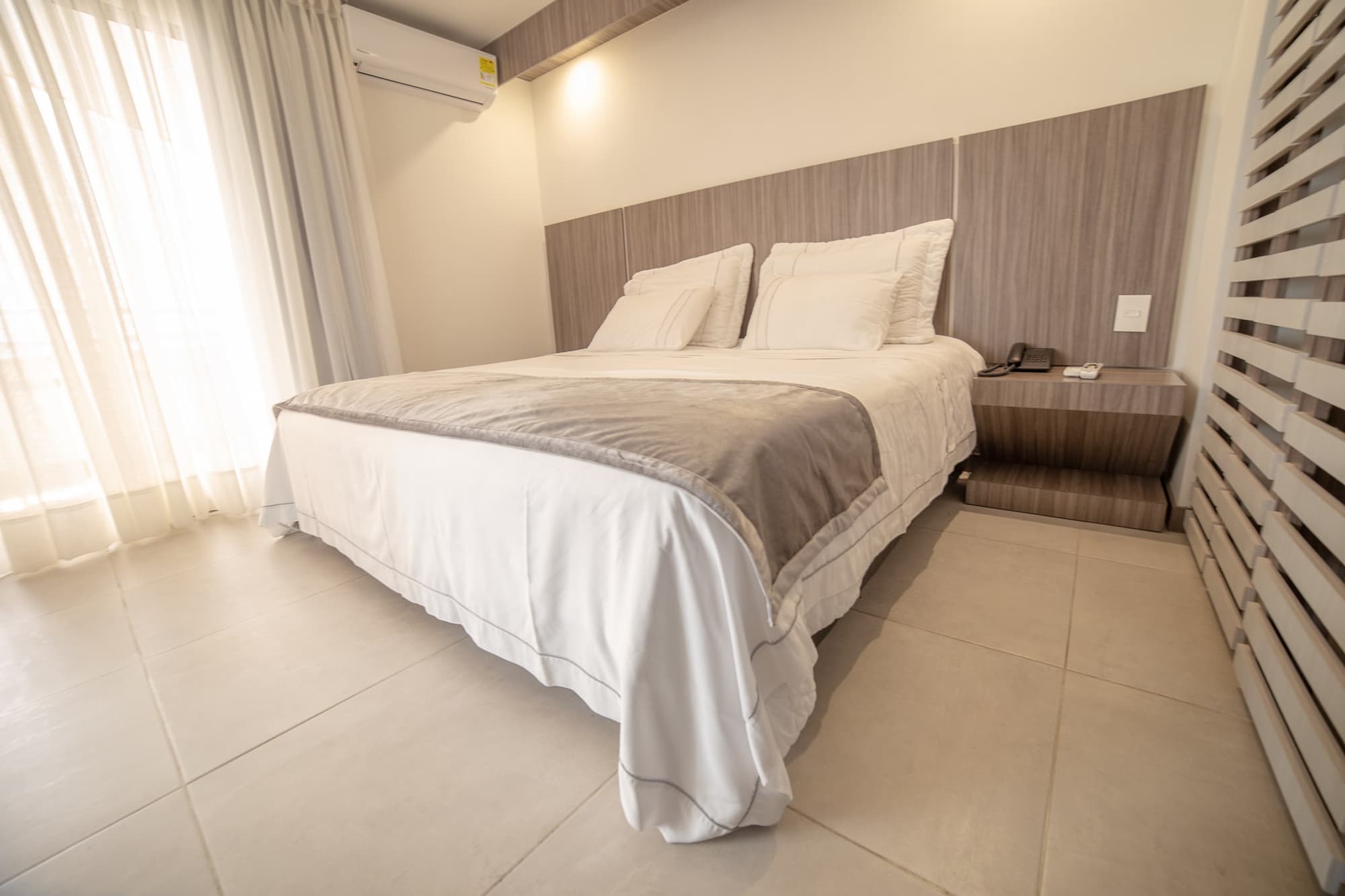 Hotel Aparta Suite Torre Poblado, Room