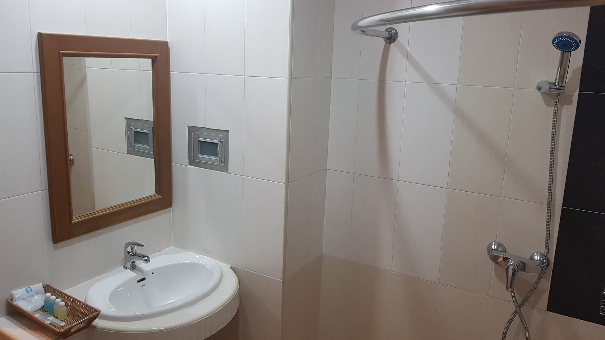 MVC Patong House, Room