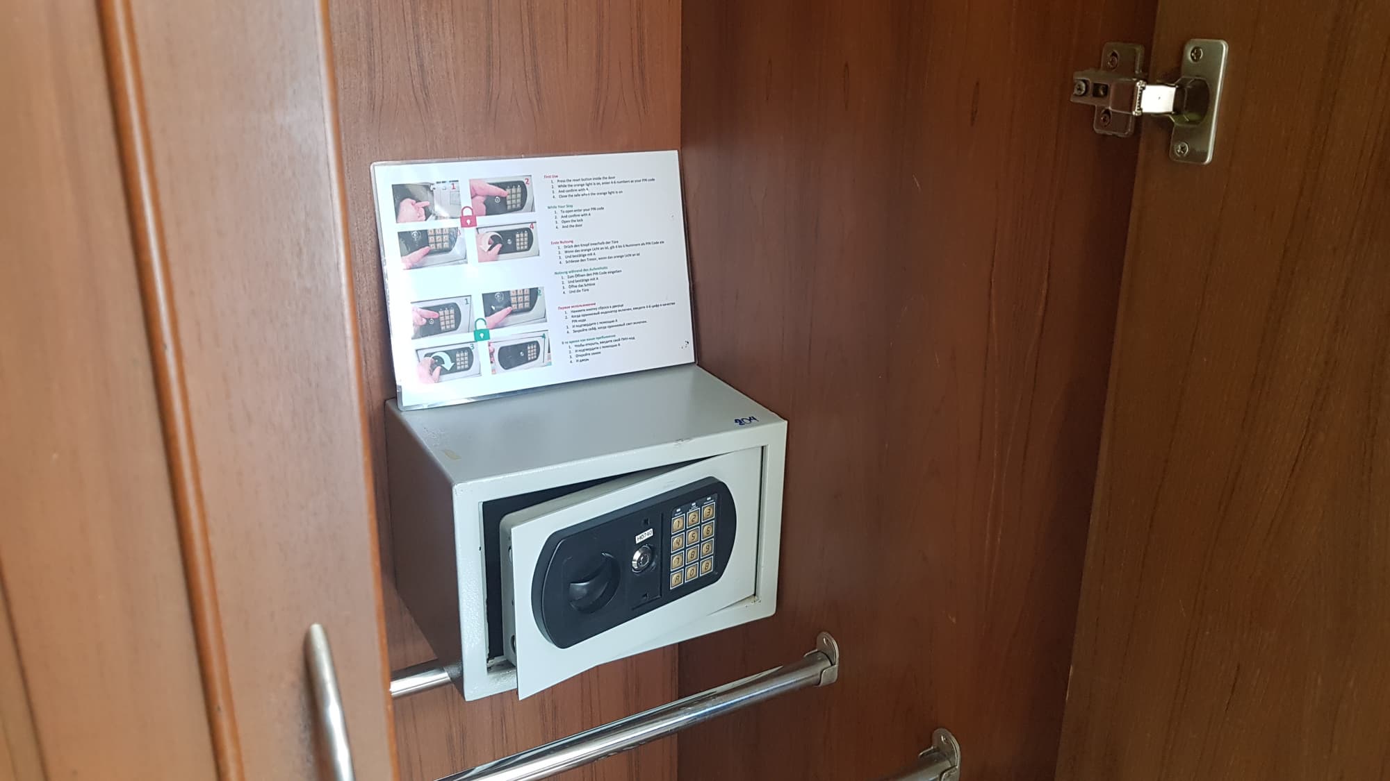 MVC Patong House, Room