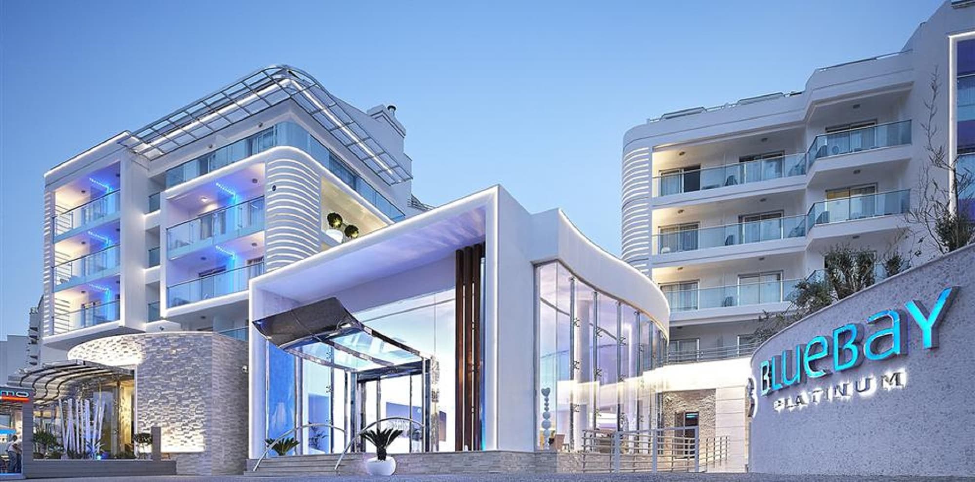 Blue Bay Platinum Hotel, General view