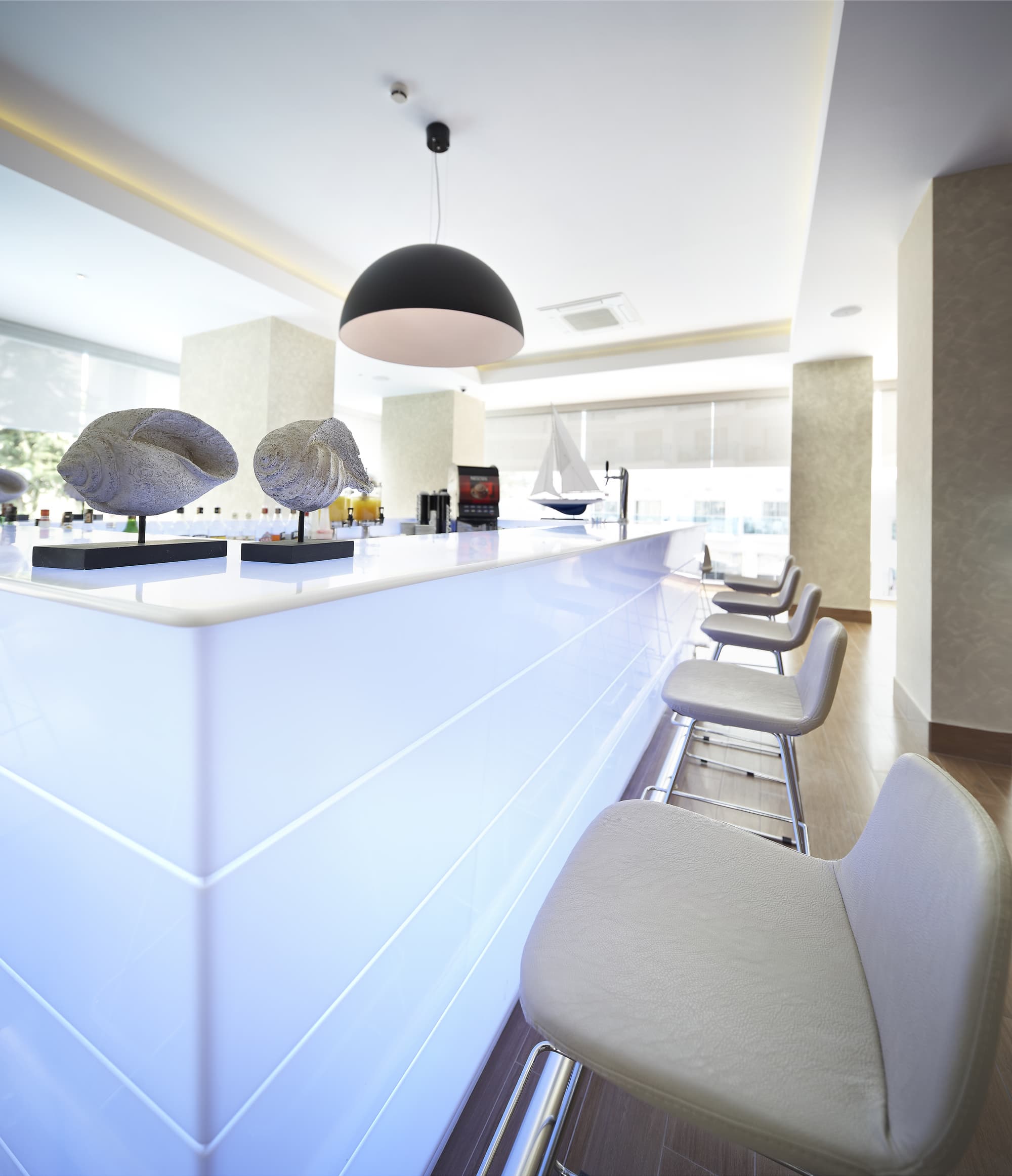 Blue Bay Platinum Hotel, Bar