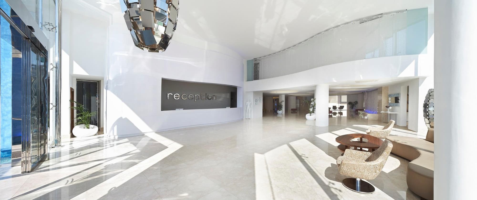 Blue Bay Platinum Hotel, Lobby