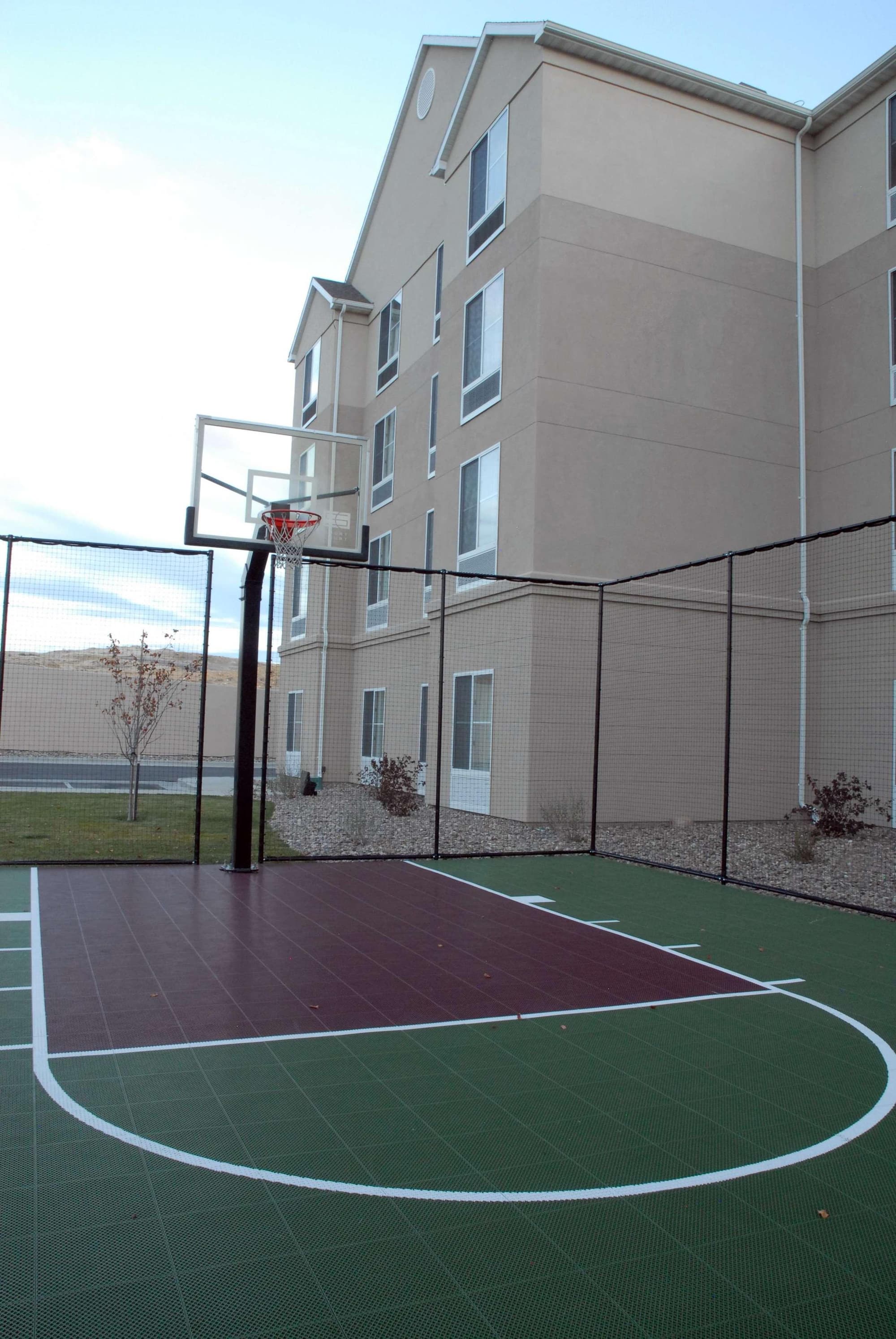 Homewood Suites by Hilton Rock Springs, Sports and Entertainment