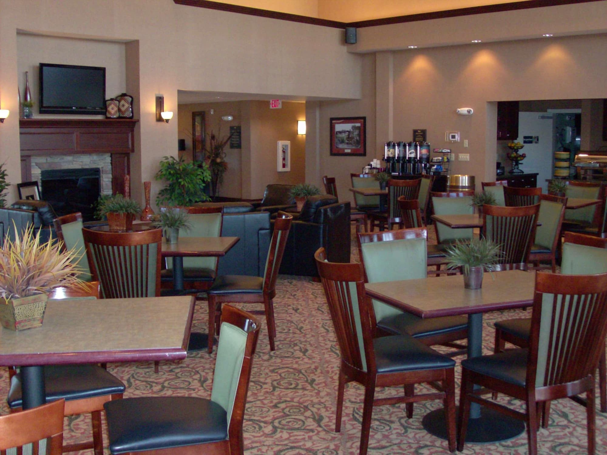 Homewood Suites by Hilton Rock Springs, Restaurant