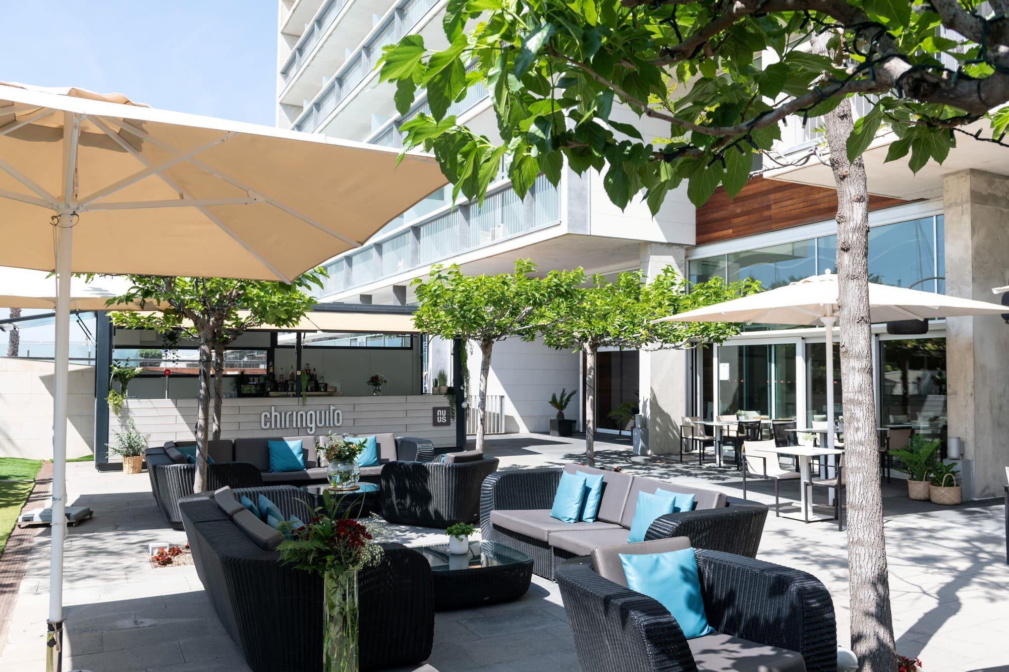 Atenea Port Barcelona Mataro, Bar