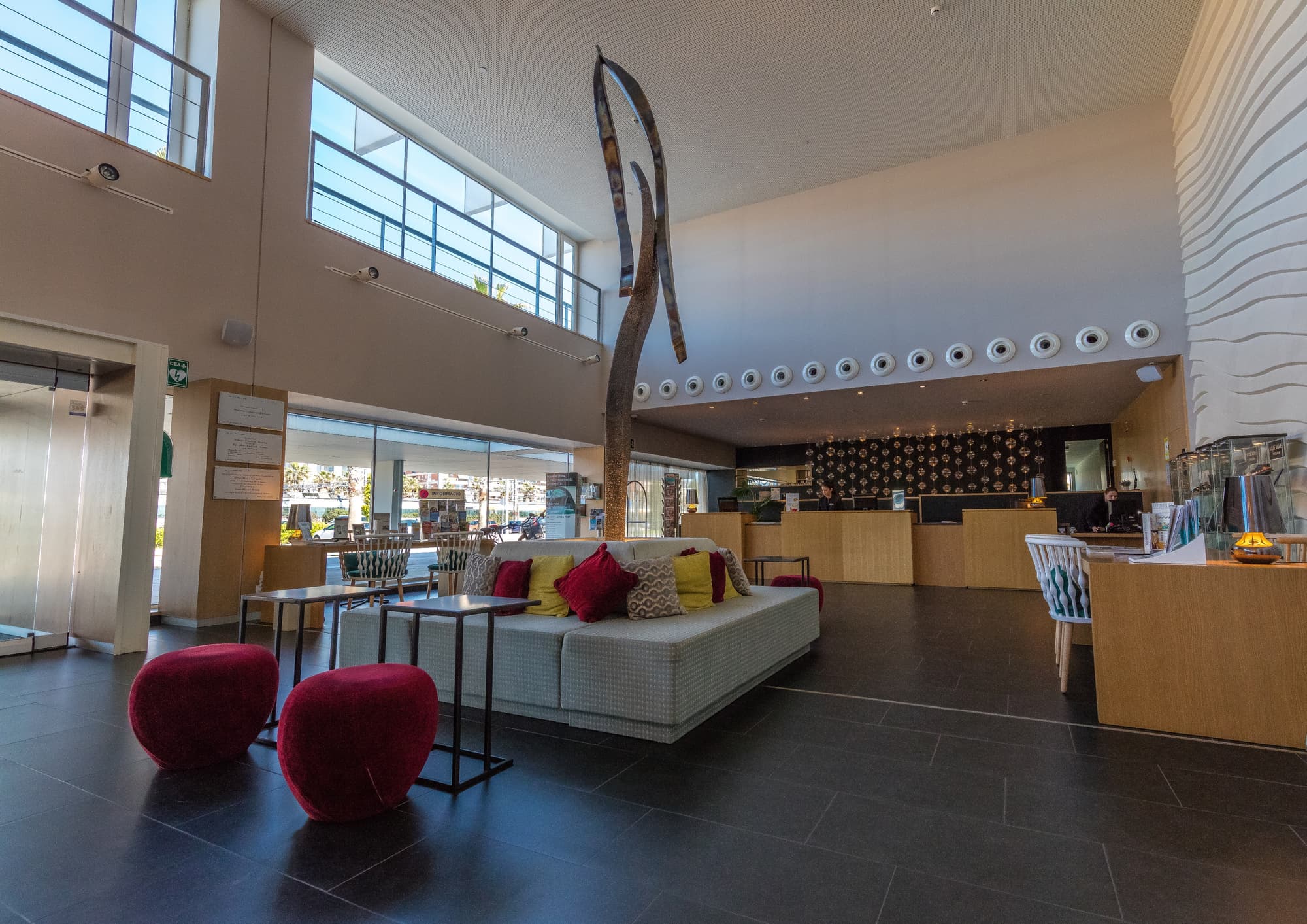 Atenea Port Barcelona Mataro, Lobby