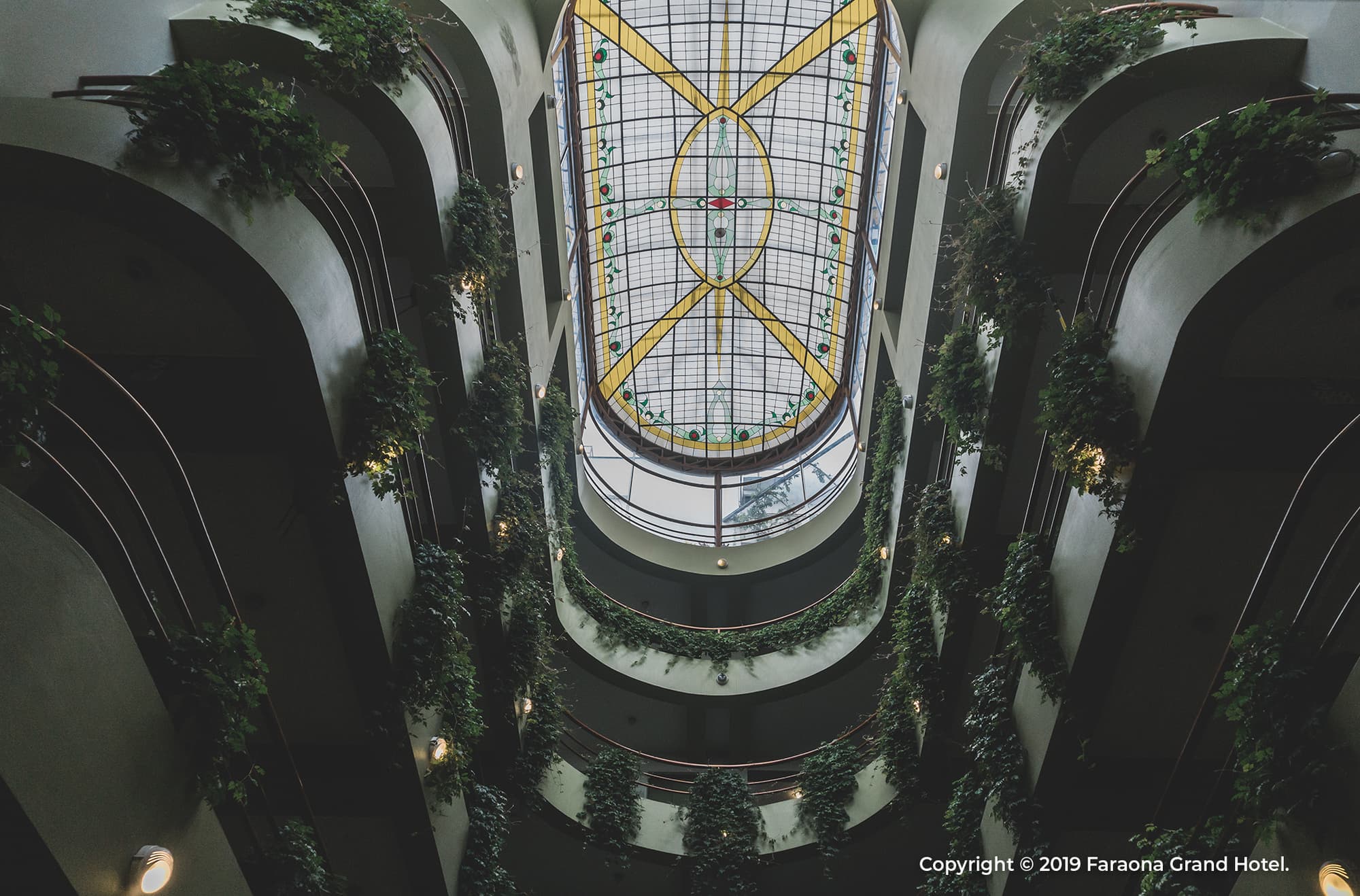 Faraona Grand Hotel, Restaurant