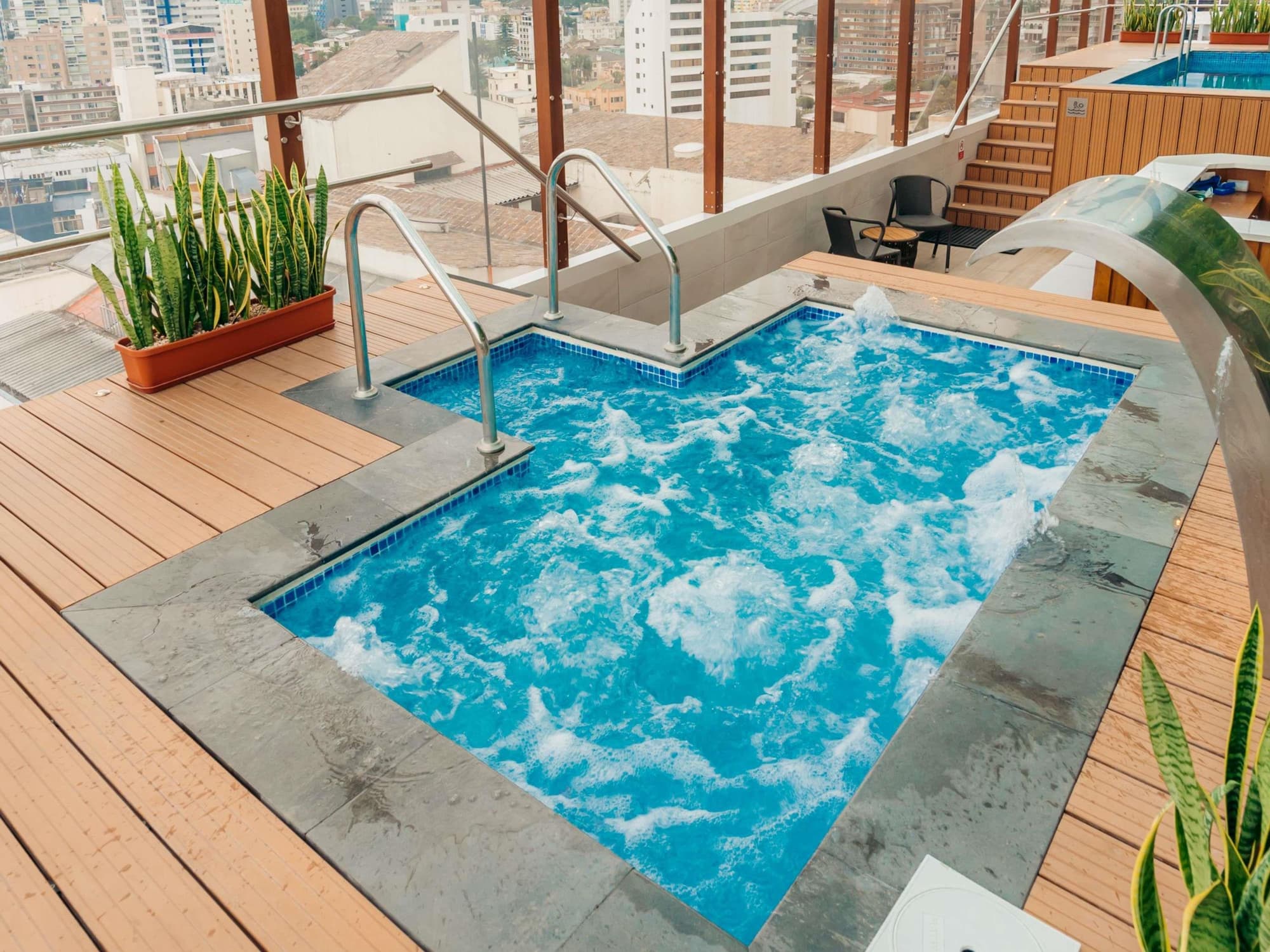 Mercure Hotel Alameda Quito, Pool