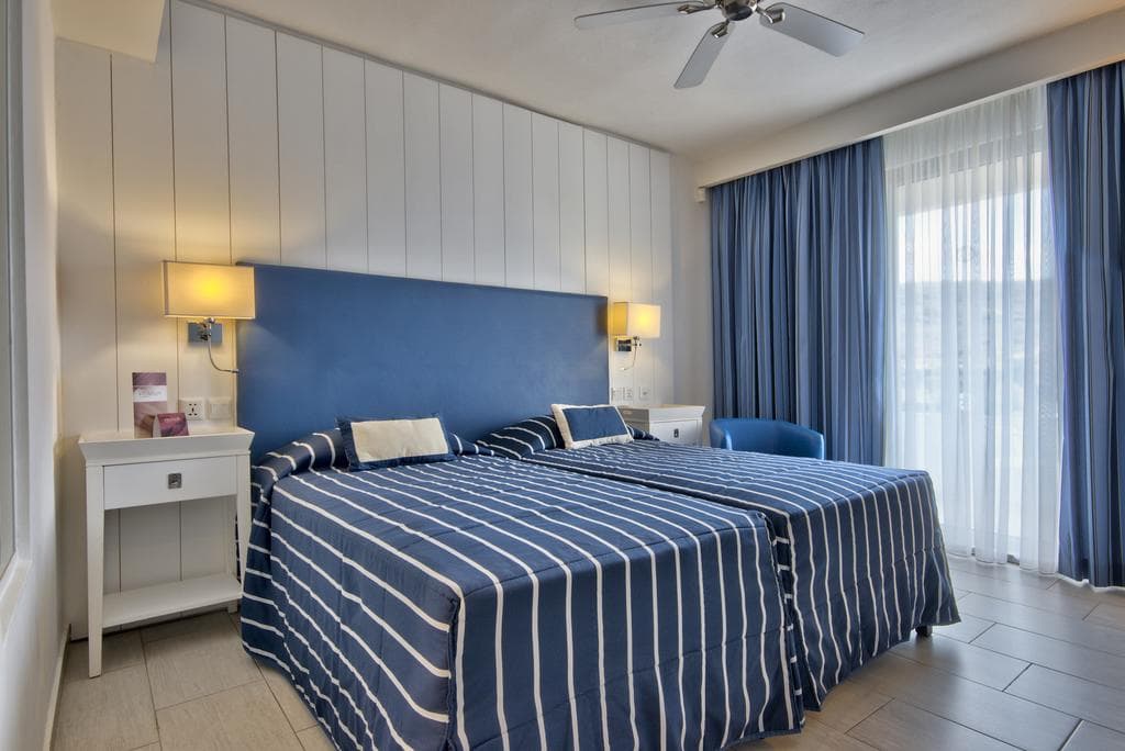 db Seabank Resort + Spa – All Inclusive, Room