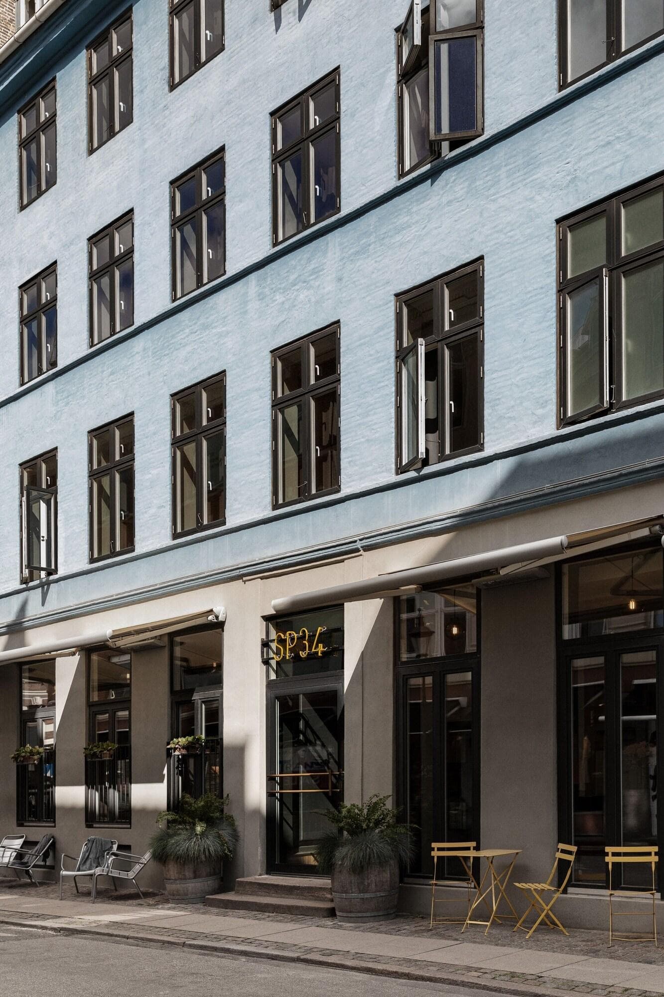 Hotel SP34, General view