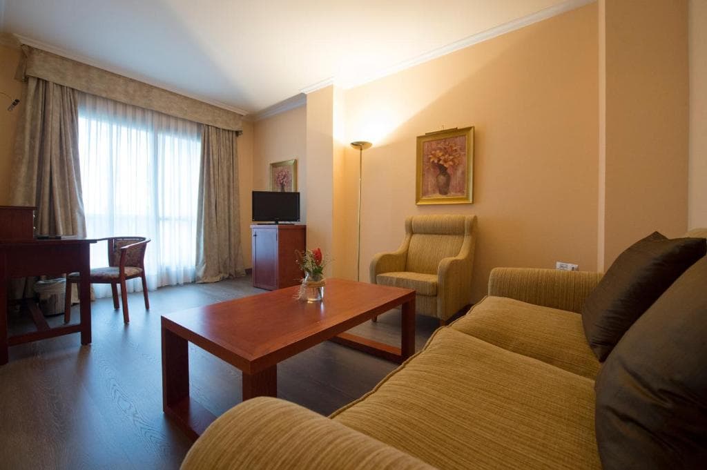 Galicia Palace, Room