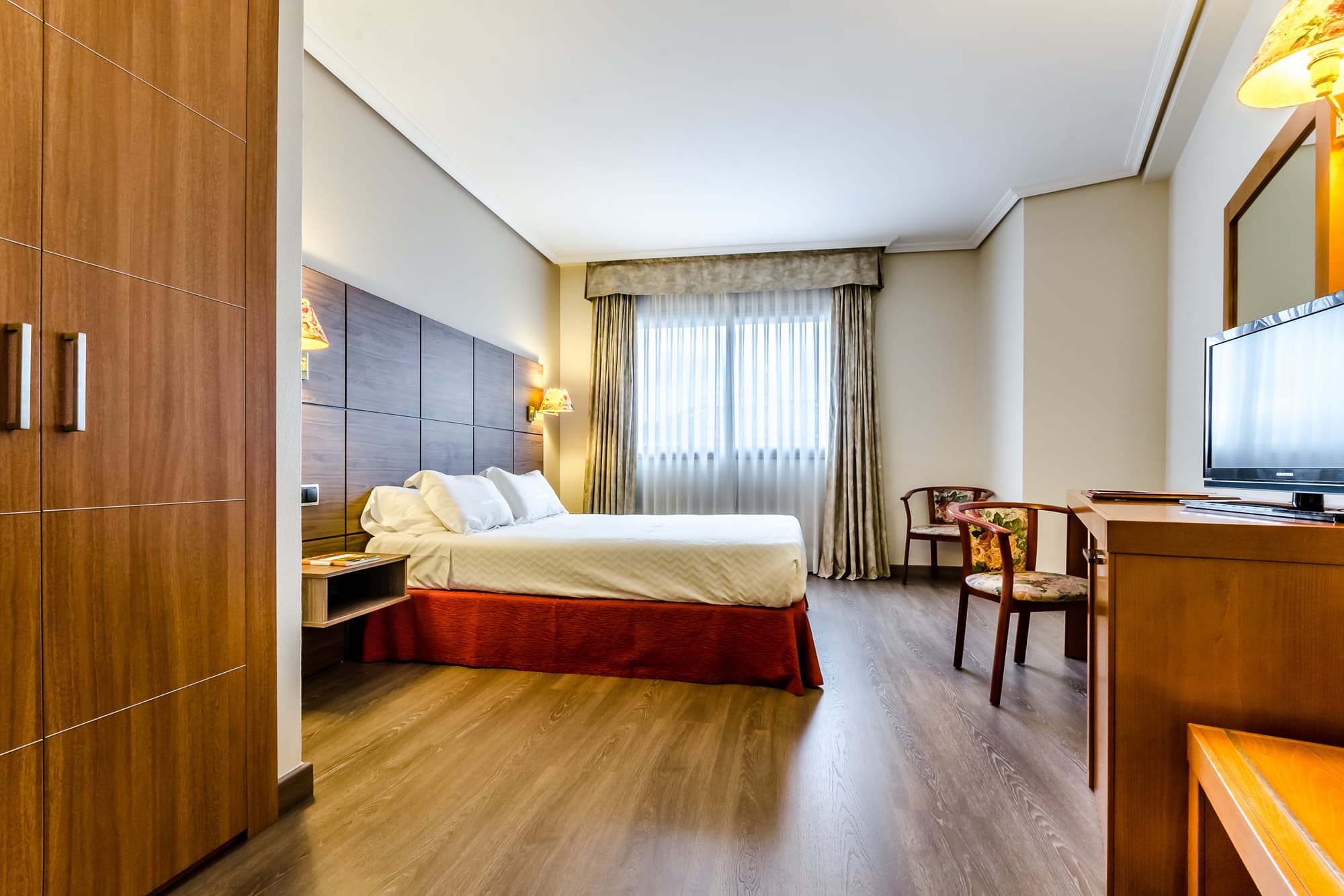 Galicia Palace, Room