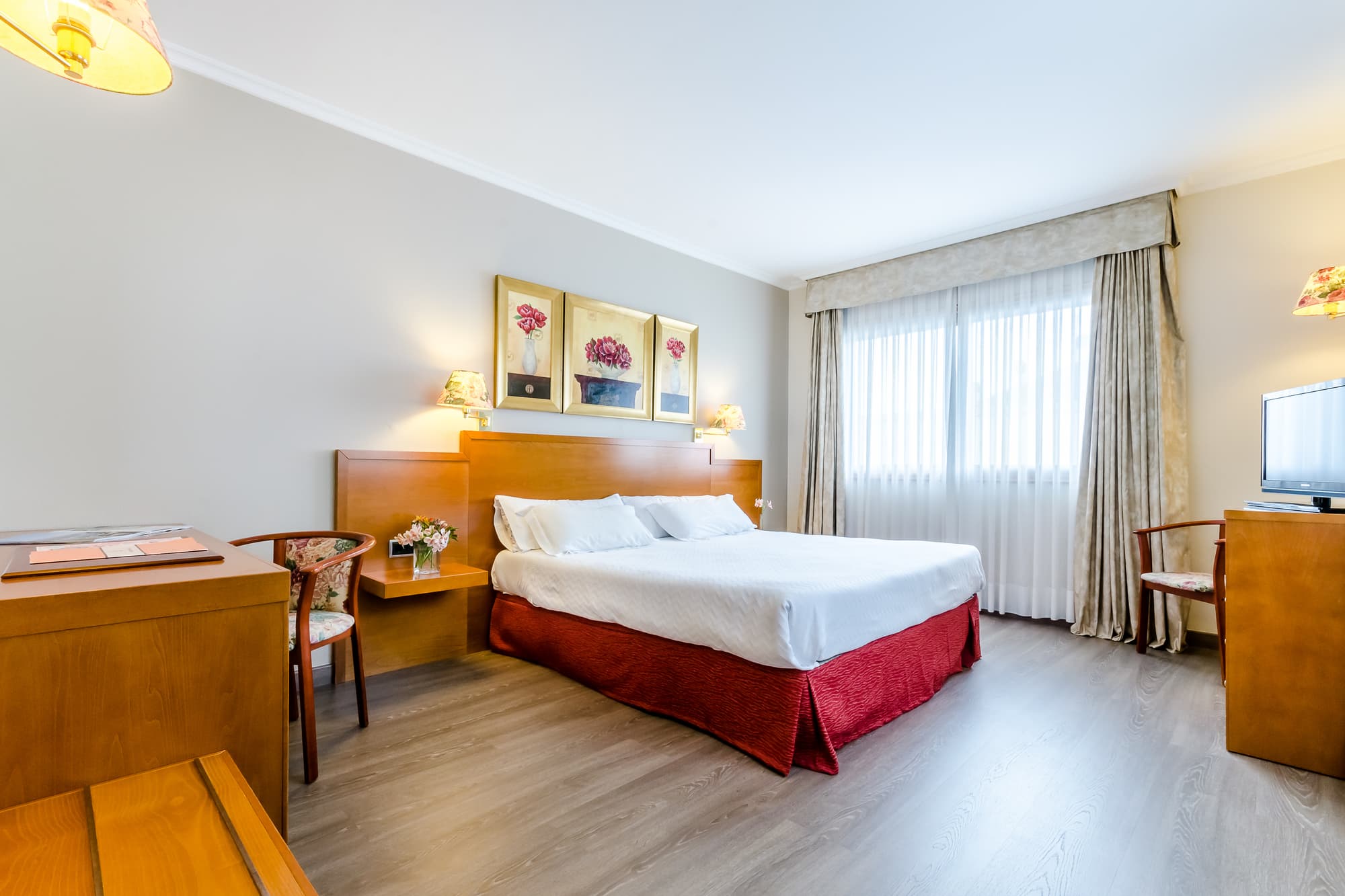 Galicia Palace, Room