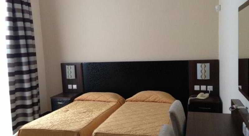 Grand Harbour Hotel, Room