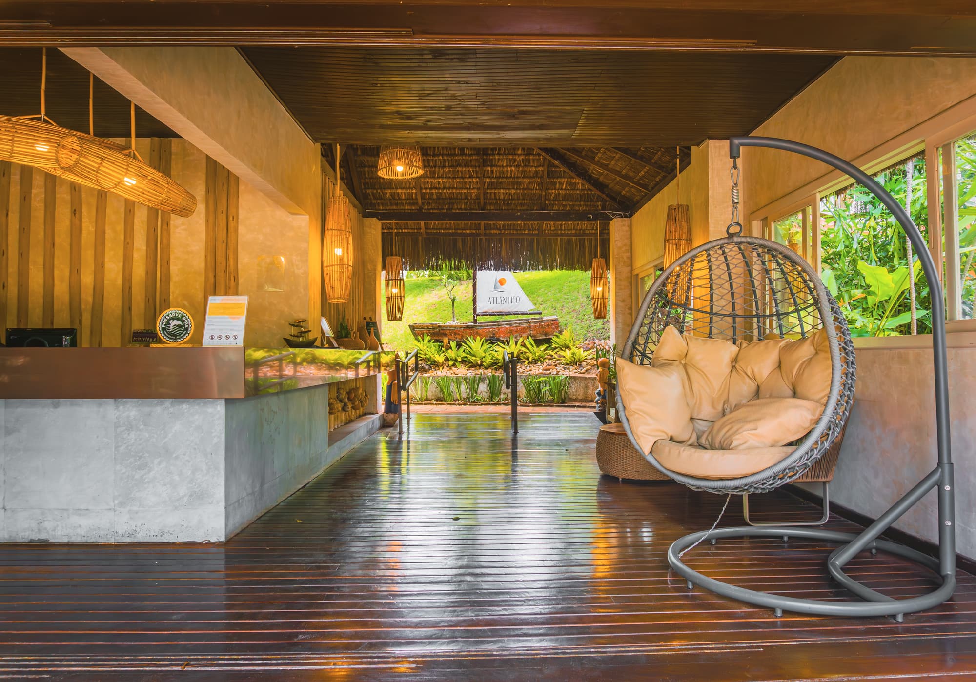 Pipa Atlantico, Lobby