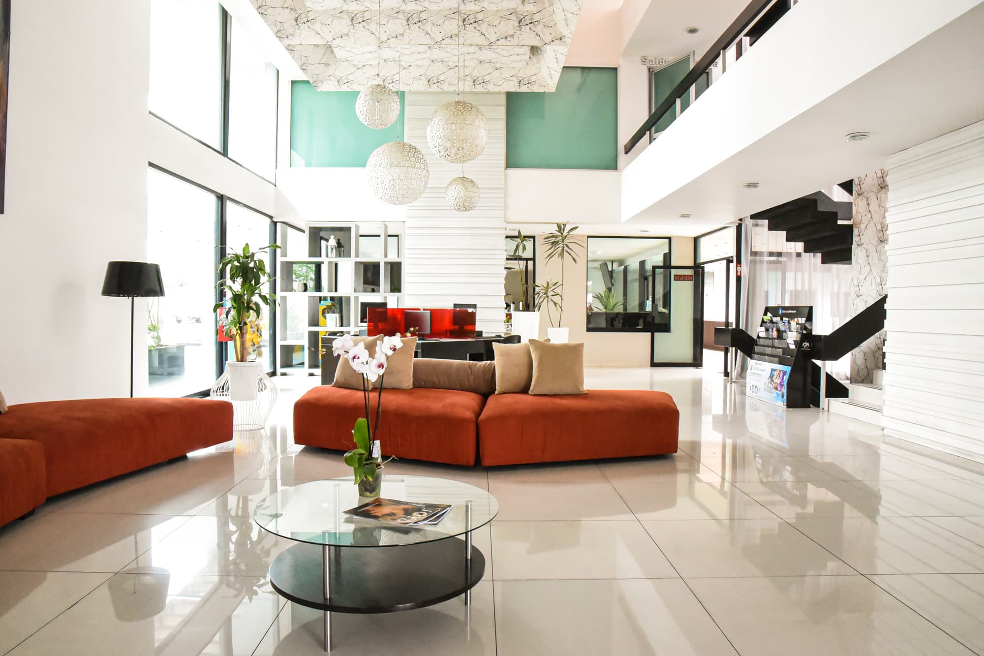 Hotel Expo Plaza Business and Family Guadalajara, Lobby
