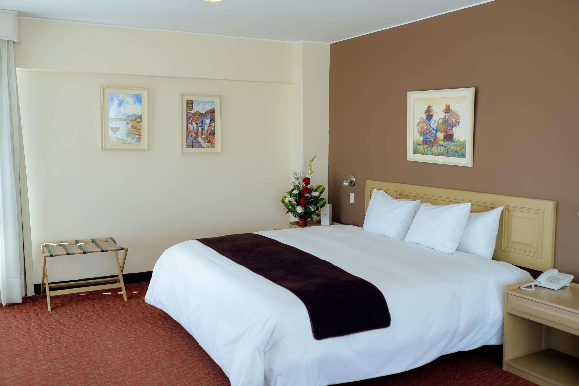 Jose Antonio Puno, Room