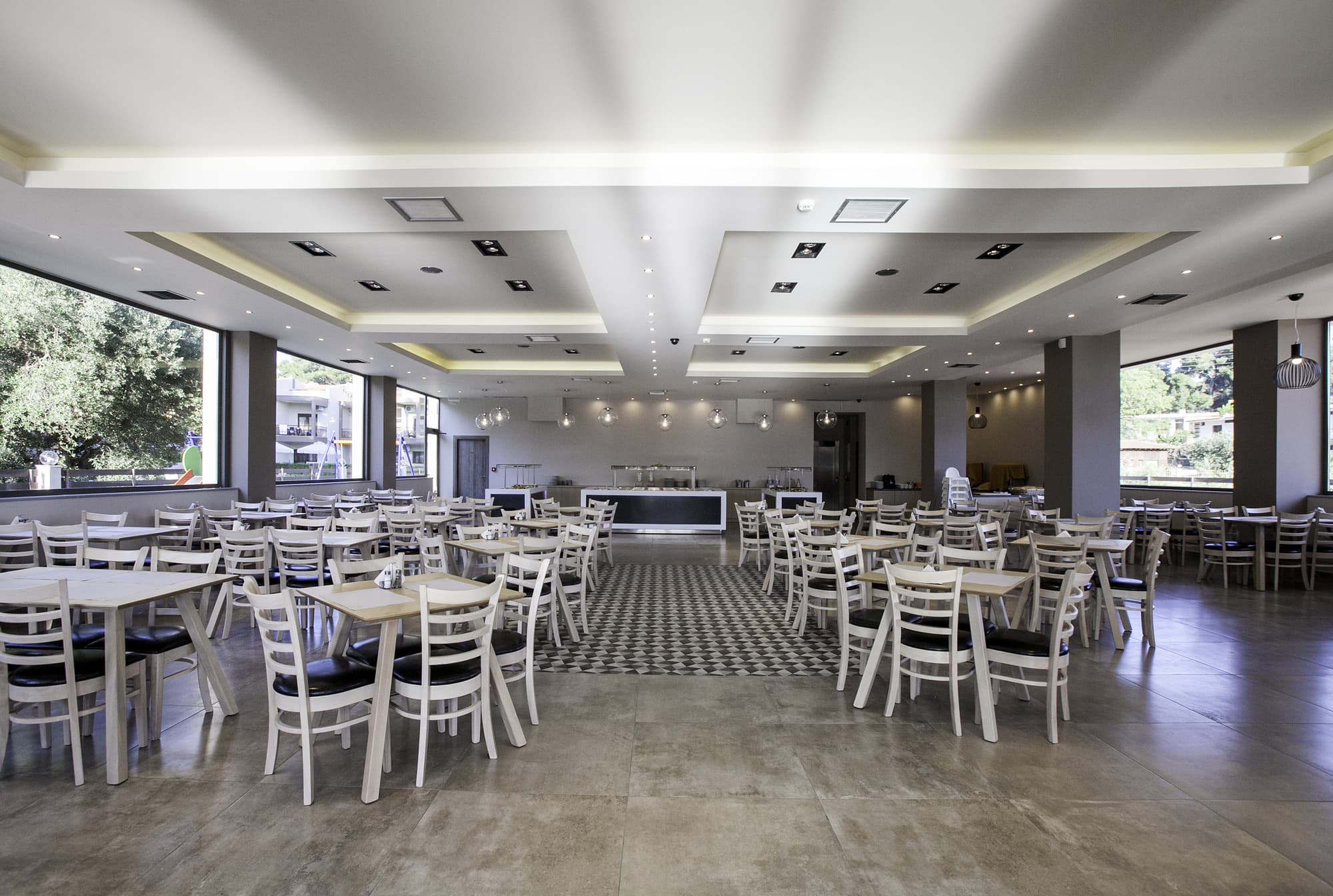 Simeon Hotel, Restaurant