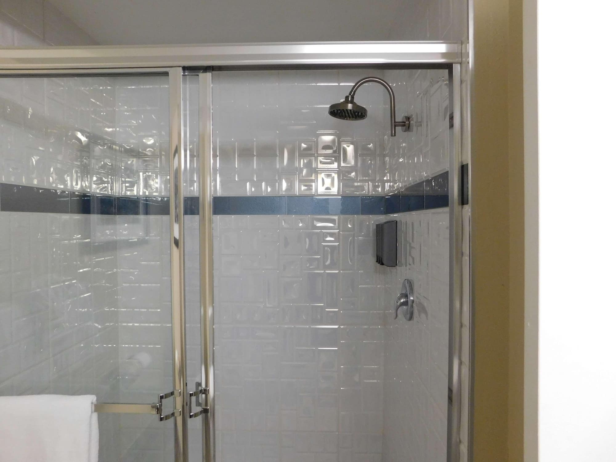 Best Western Plus Anaheim Orange County Hotel, Room