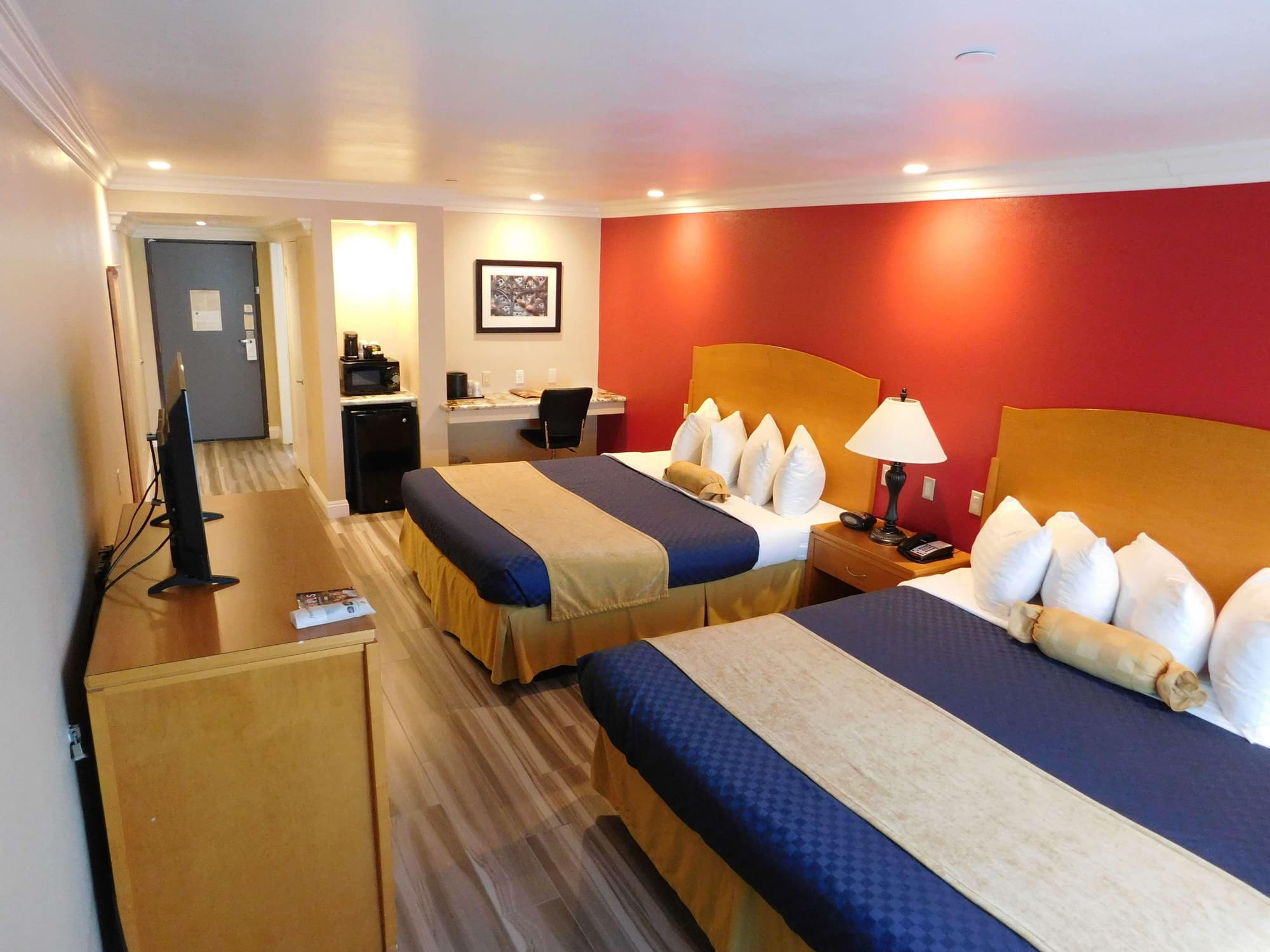 Best Western Plus Anaheim Orange County Hotel, Room