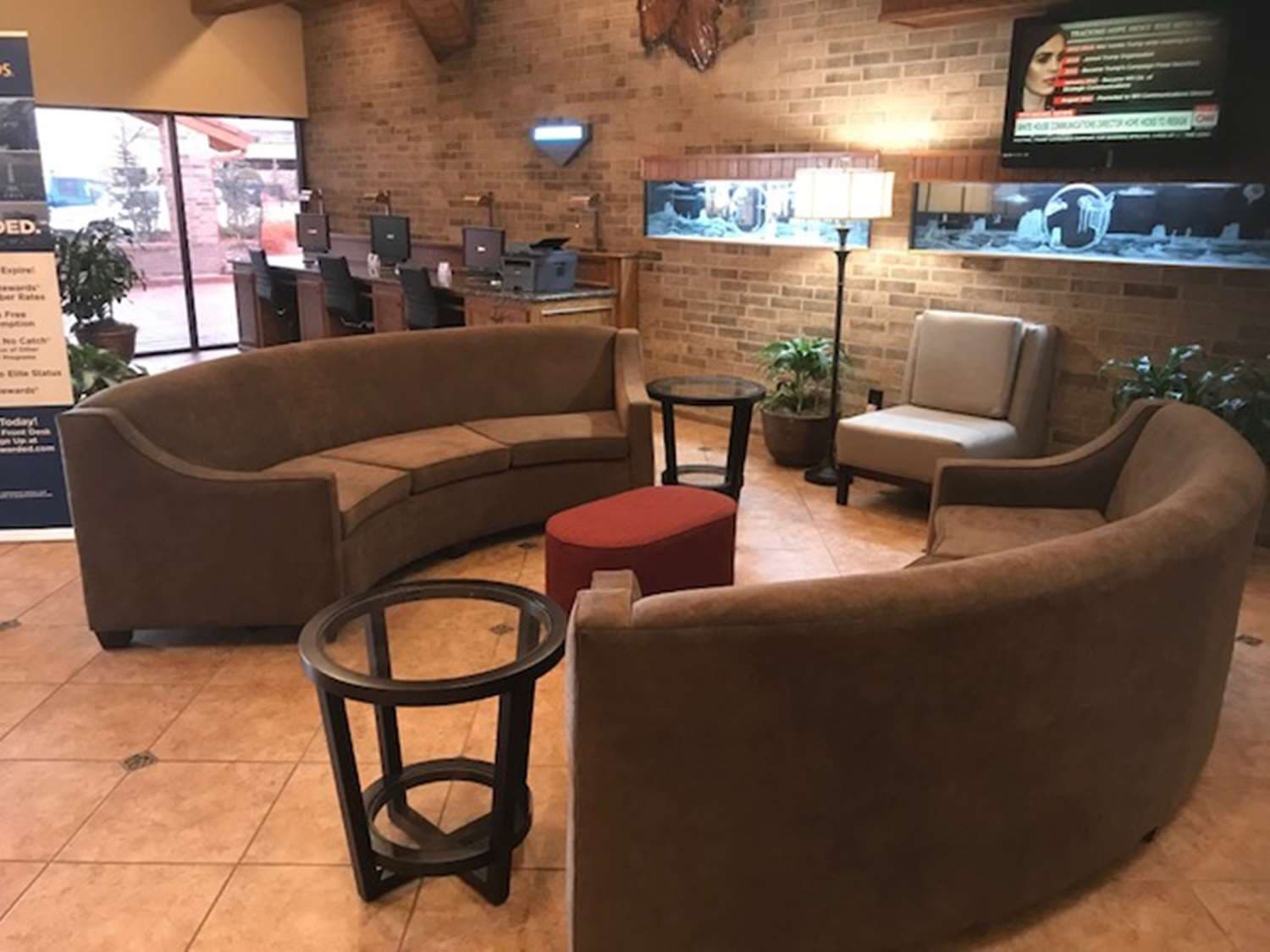 Eagle Suites OKC Airport, Lobby