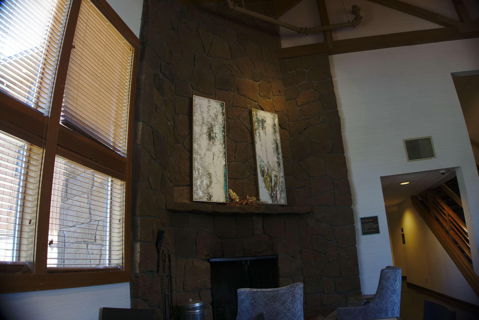 Best Western Mt. Hood Inn, Lobby