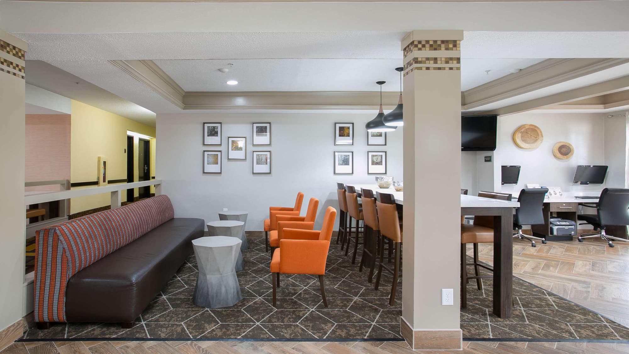 Best Western Plus Addison/Dallas Hotel, Lobby