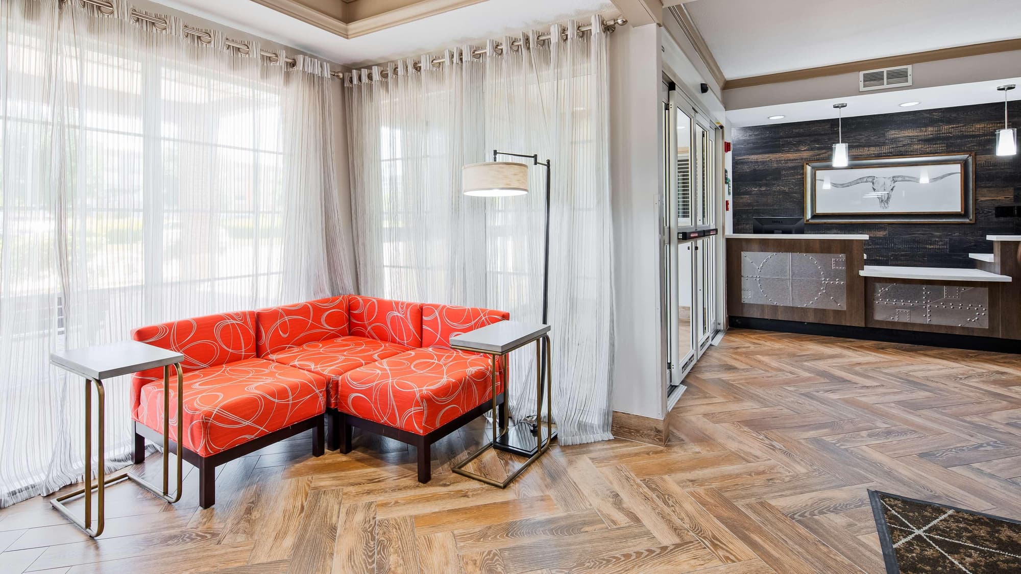 Best Western Plus Addison/Dallas Hotel, Lobby