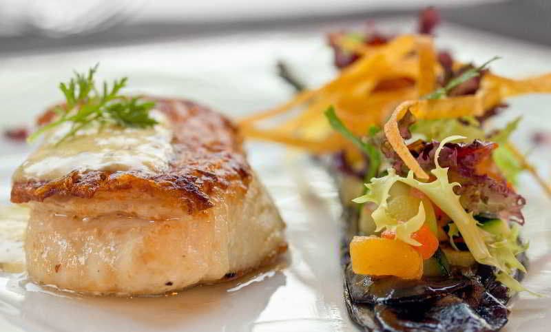 Dhevatara Beach Hotel & Spa, Restaurant