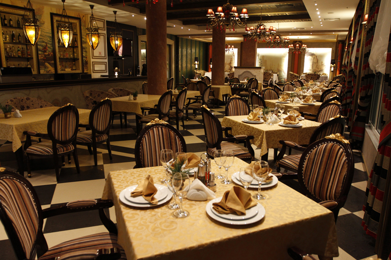 Bel Conti, Restaurant