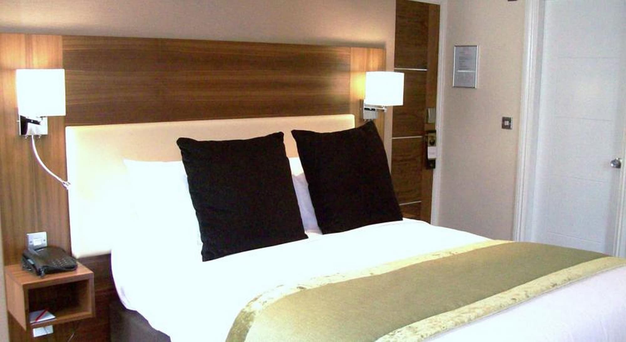 London Bloomsbury Square Hotel By IHG, Room