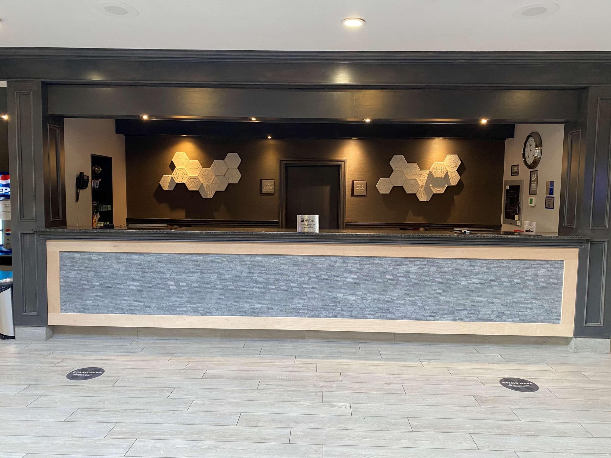 Best Western St Catharines Hotel & Conference Cent, Lobby