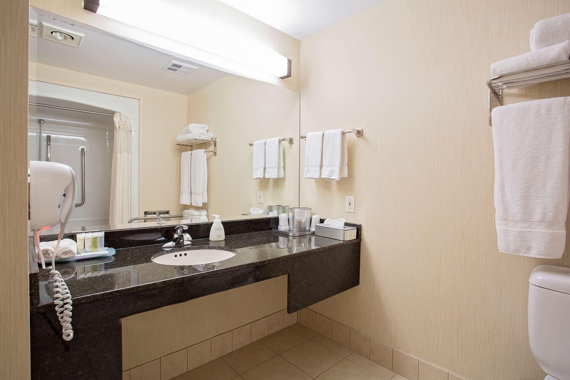 Best Western Inn On The Bay, Room