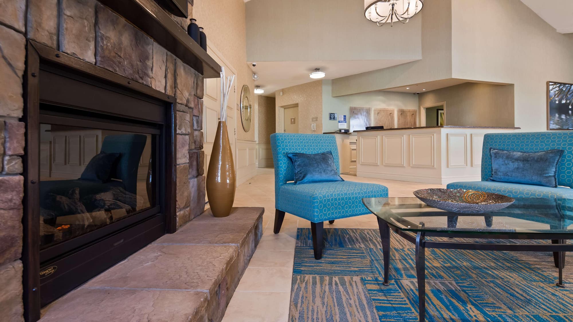 Best Western Plus Durham Hotel & Conference Centre, Lobby