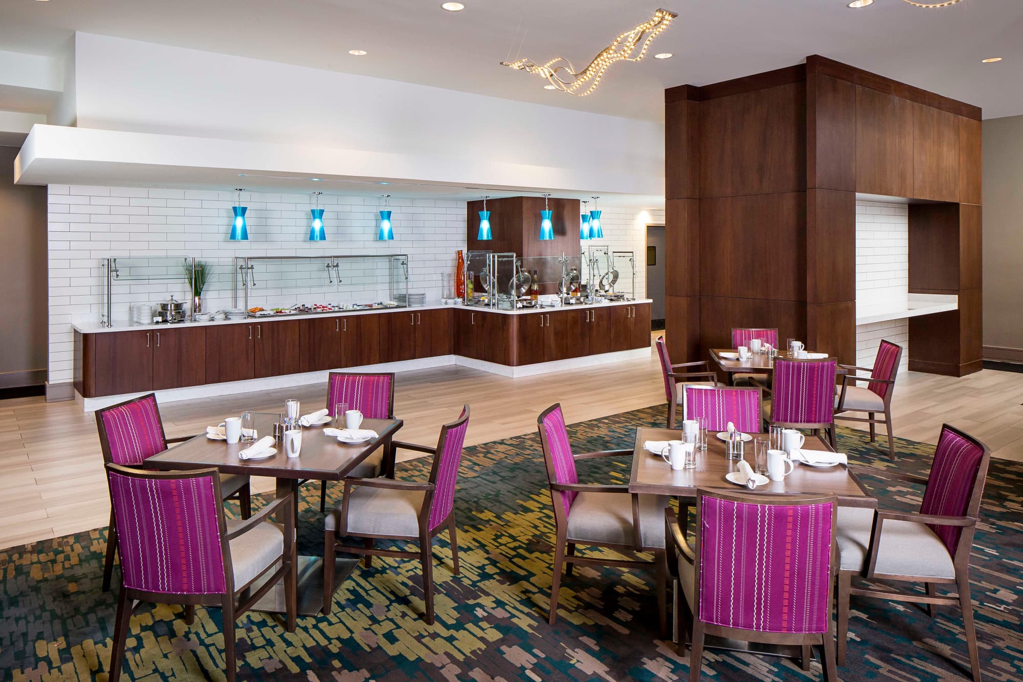 Crowne Plaza Atlanta-Midtown, Restaurant