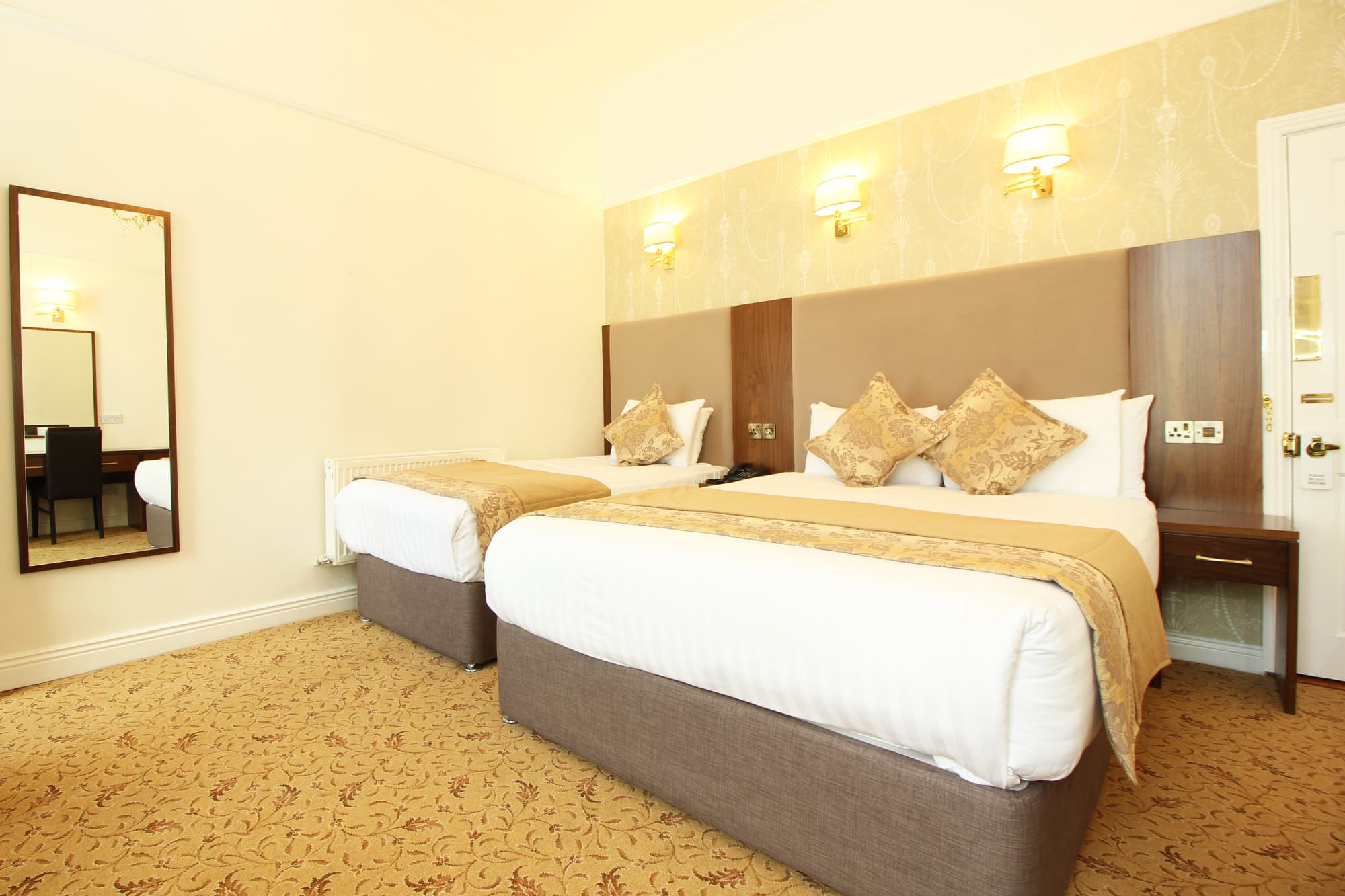 Castle Hotel, General view