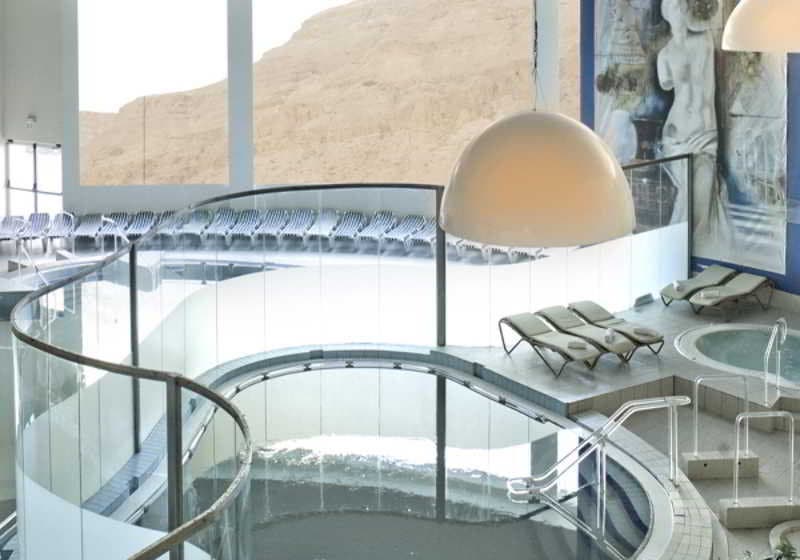 Royal Dead Sea Hotel, Sports and Entertainment