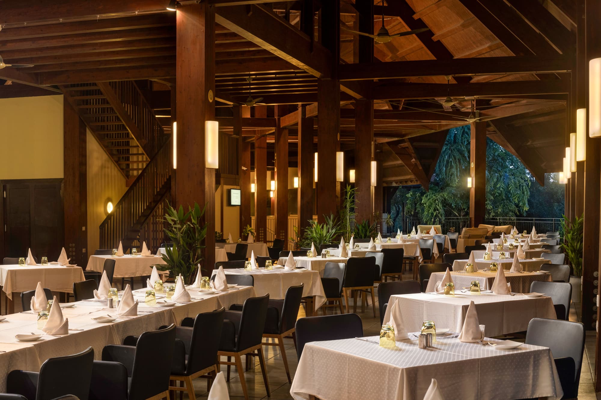 Occidental Paradise Dambulla, Restaurant