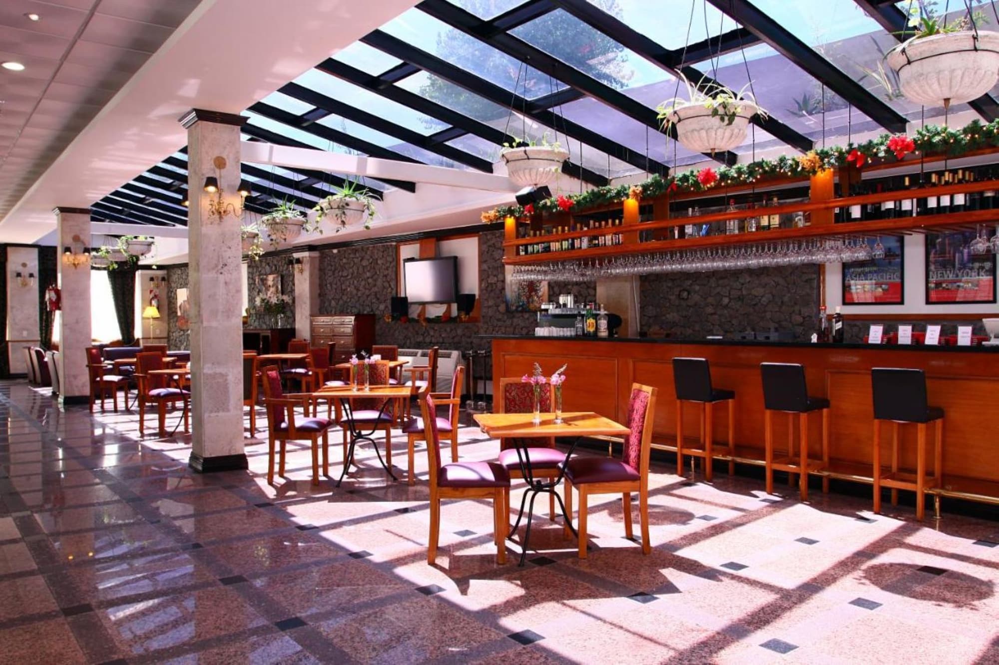 Ramada By Wyndham Buenos Aires Vicente Lopez, Bar