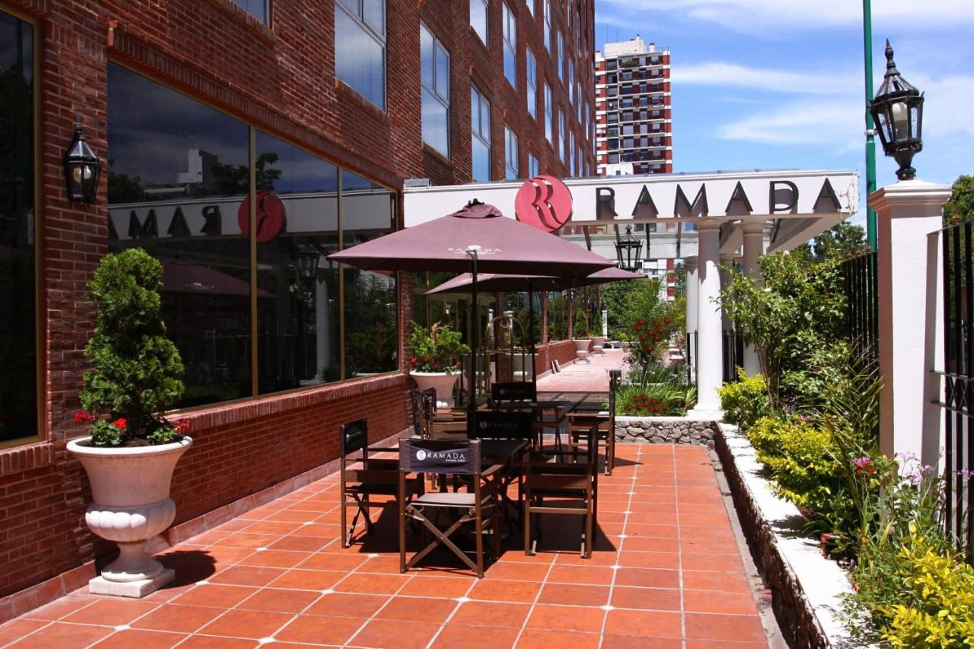 Ramada By Wyndham Buenos Aires Vicente Lopez, Terrace