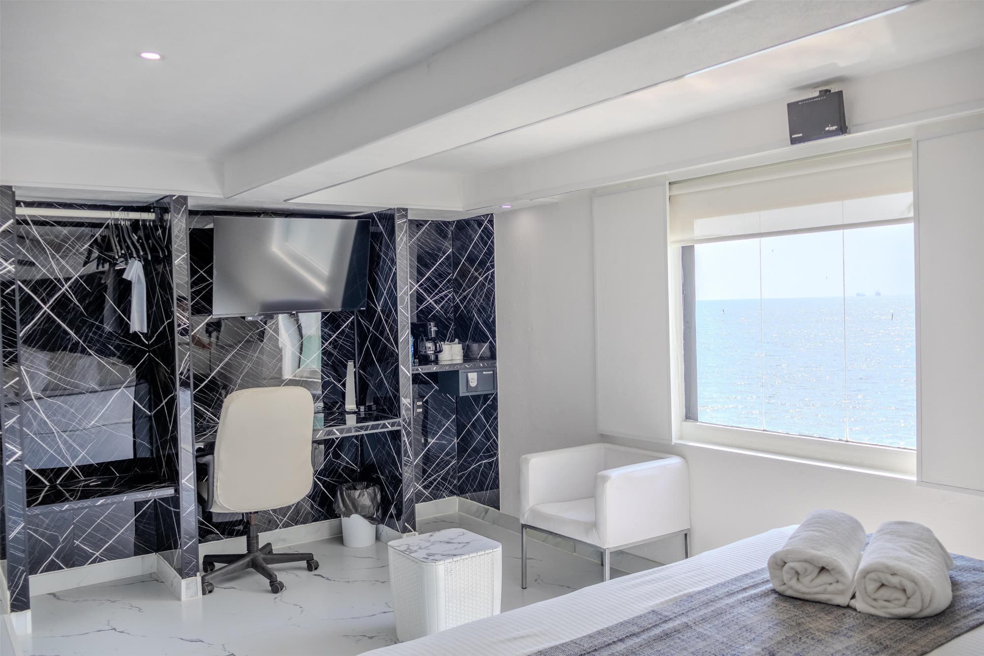 Best Western Plus Luna del Mar, Room