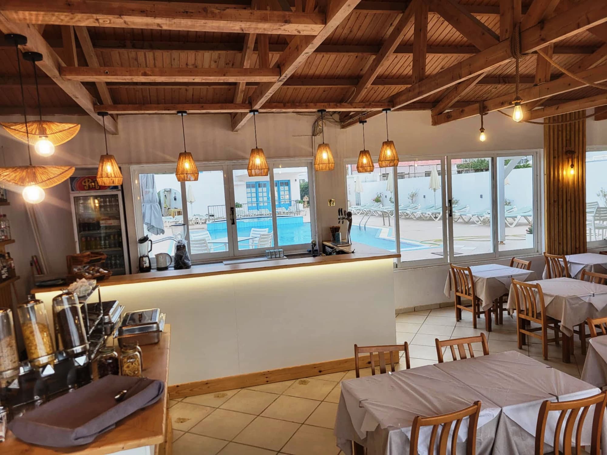 Kasapakis Hotel, Bar