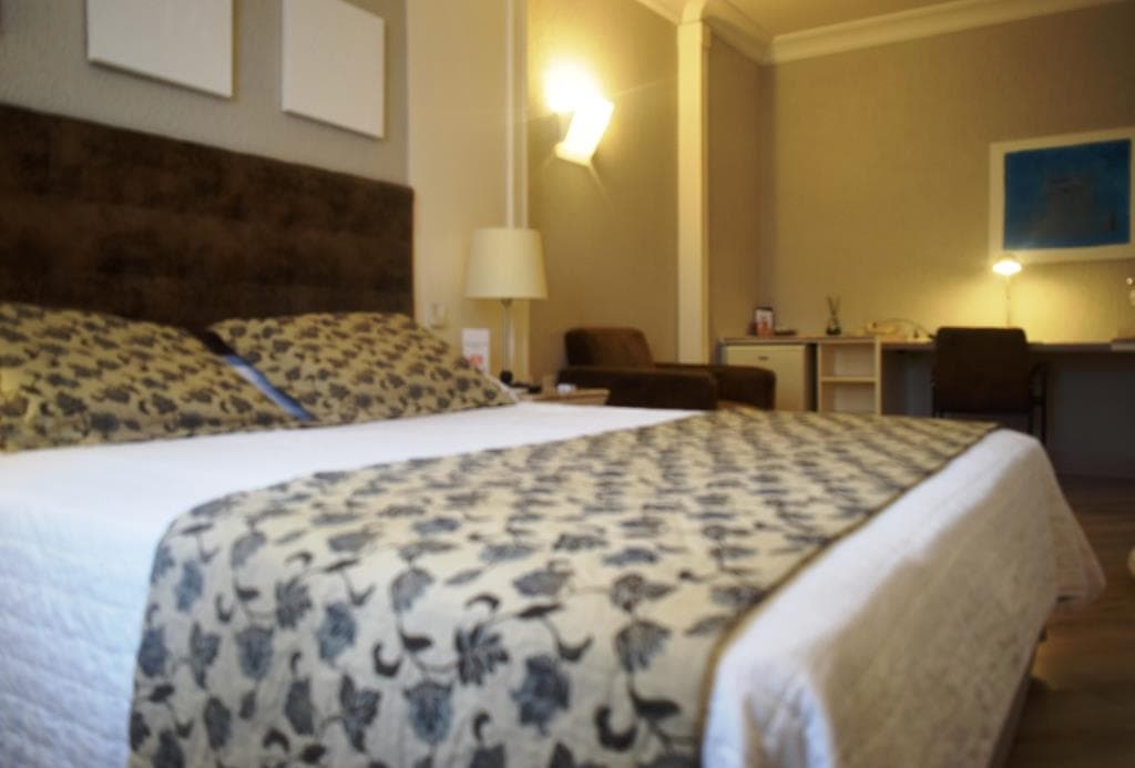 Bristol International Airport Hotel, Room