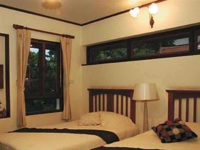 Ayutthaya Garden River Home, Room