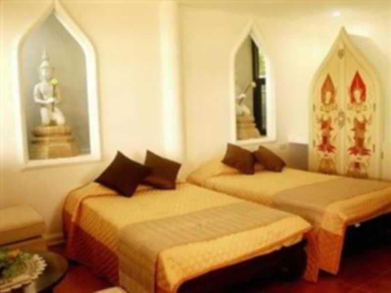 Ayutthaya Garden River Home, Room