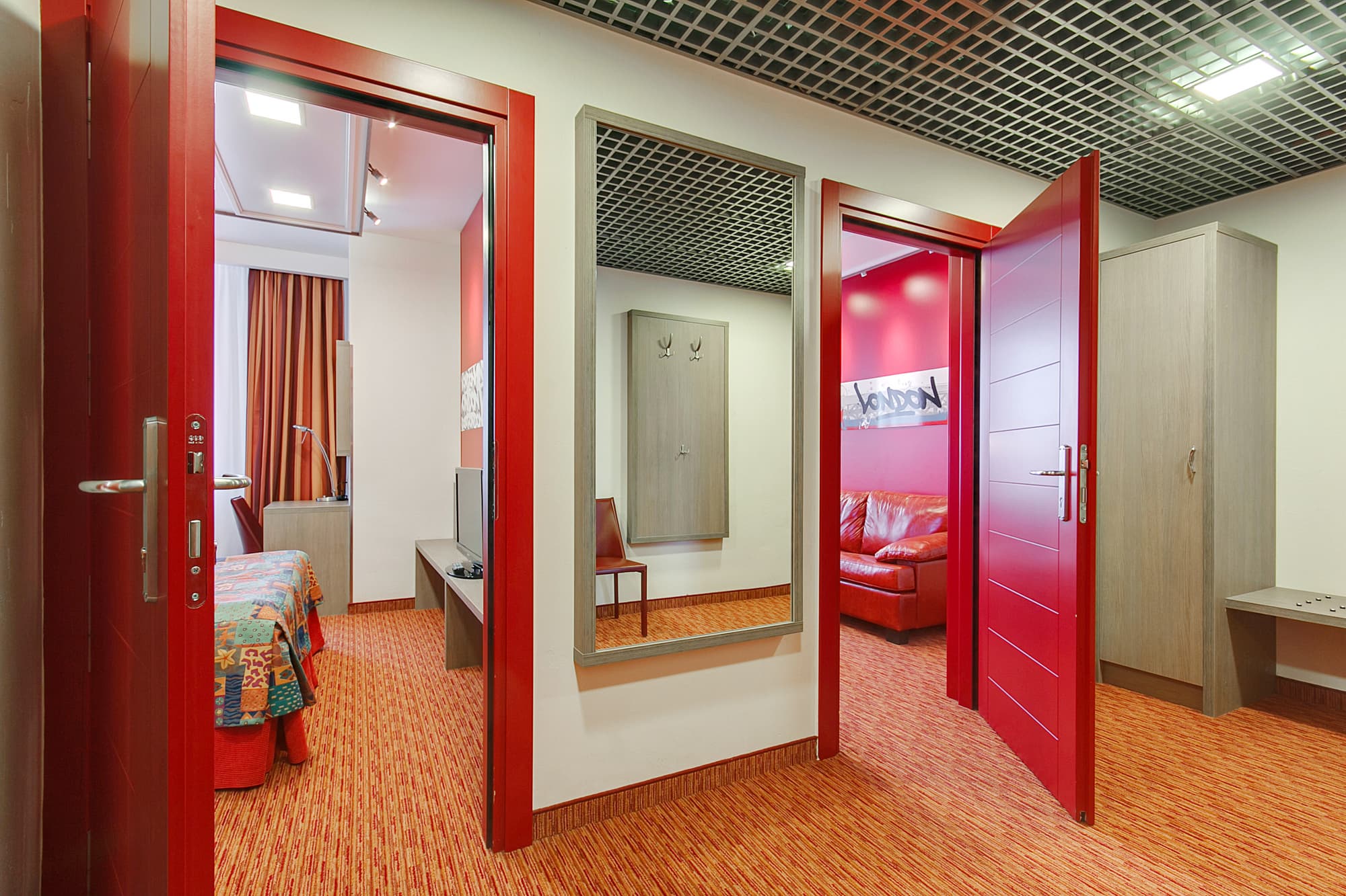Red Stars Hotel, Room