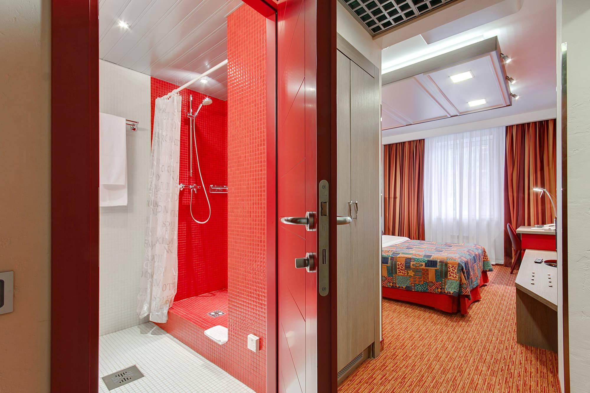 Red Stars Hotel, Room