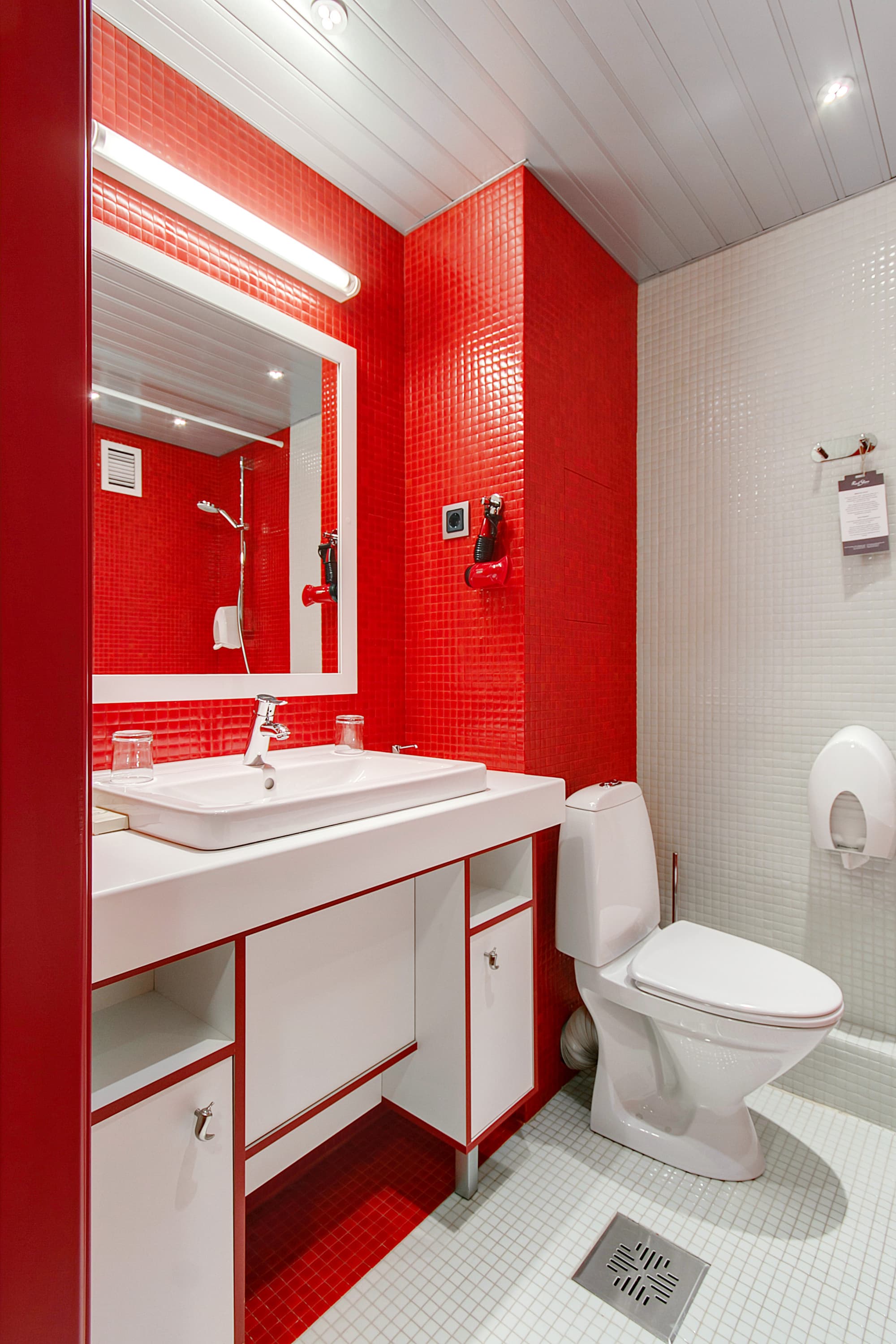 Red Stars Hotel, Room