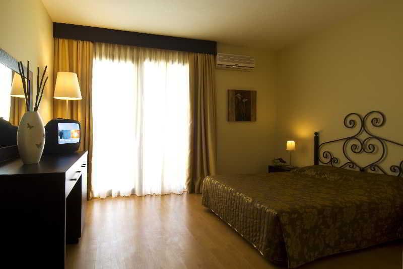 Blue Bay Hotel, Room